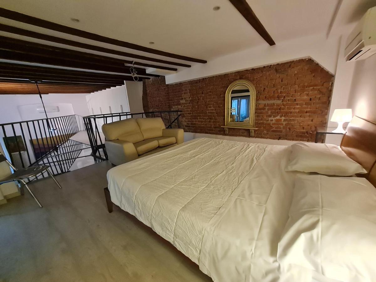 Апартаменты Isola - Ugo Bassi Charme Loft Милан Экстерьер фото